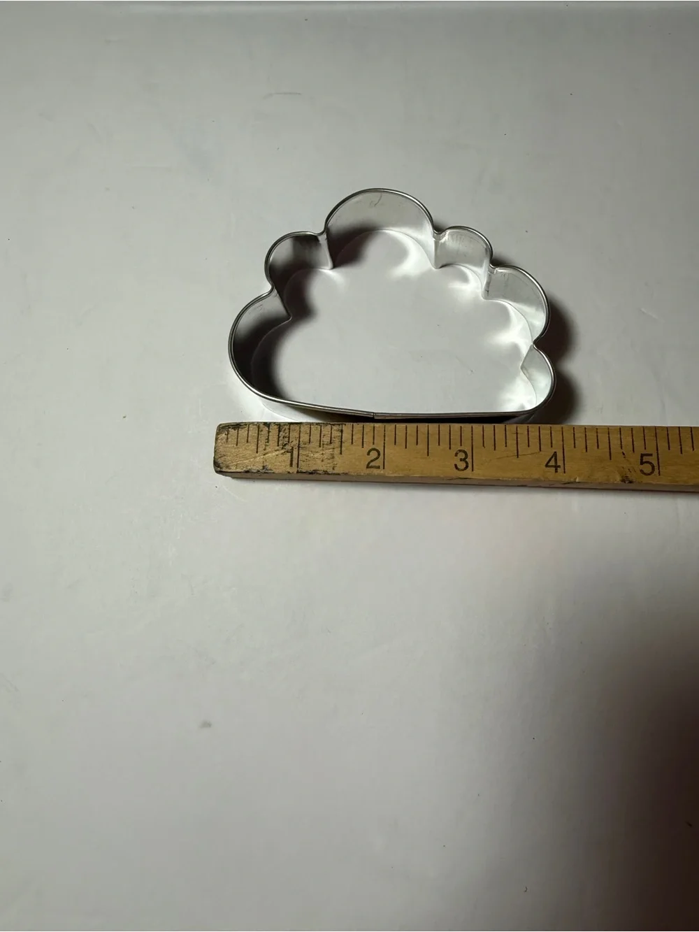 NWOT Tree and Cloud Aluminum Cookie Cutter Set